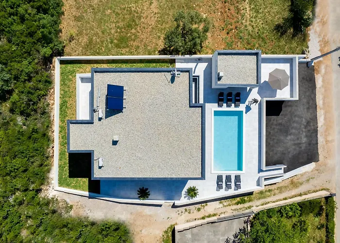 Solis By Interhome * Maslenica