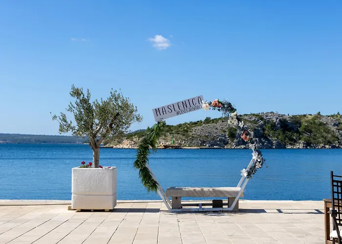 Solis By Interhome Maslenica