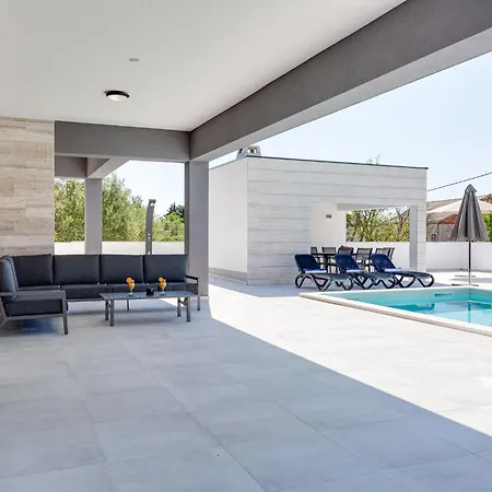 Solis By Interhome Villa Maslenica