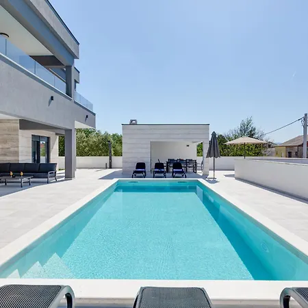 Villa Solis By Interhome Maslenica