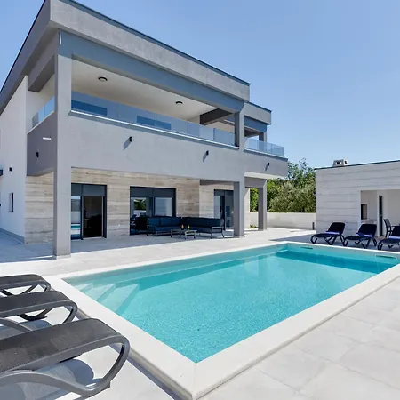 Solis By Interhome Villa