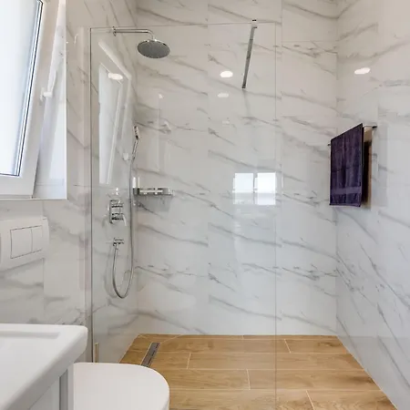 Solis By Interhome Vila *