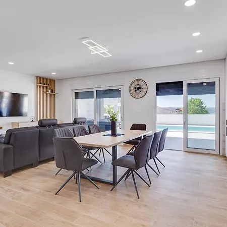 Solis By Interhome Villa Maslenica