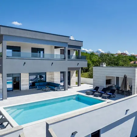 Solis By Interhome Villa Maslenica