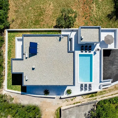 Solis By Interhome * Maslenica